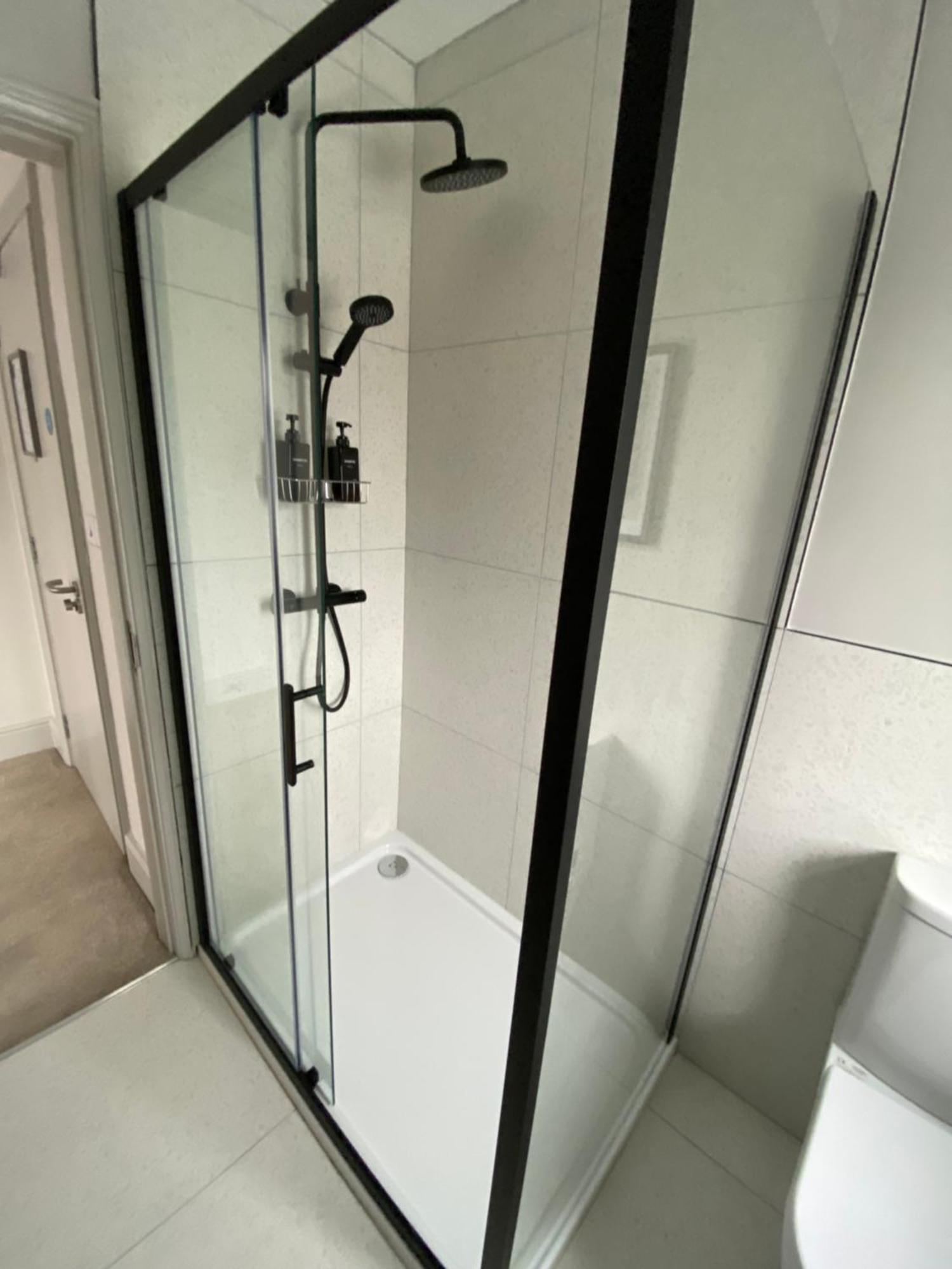 Tatlers Guest House 로스코먼 외부 사진