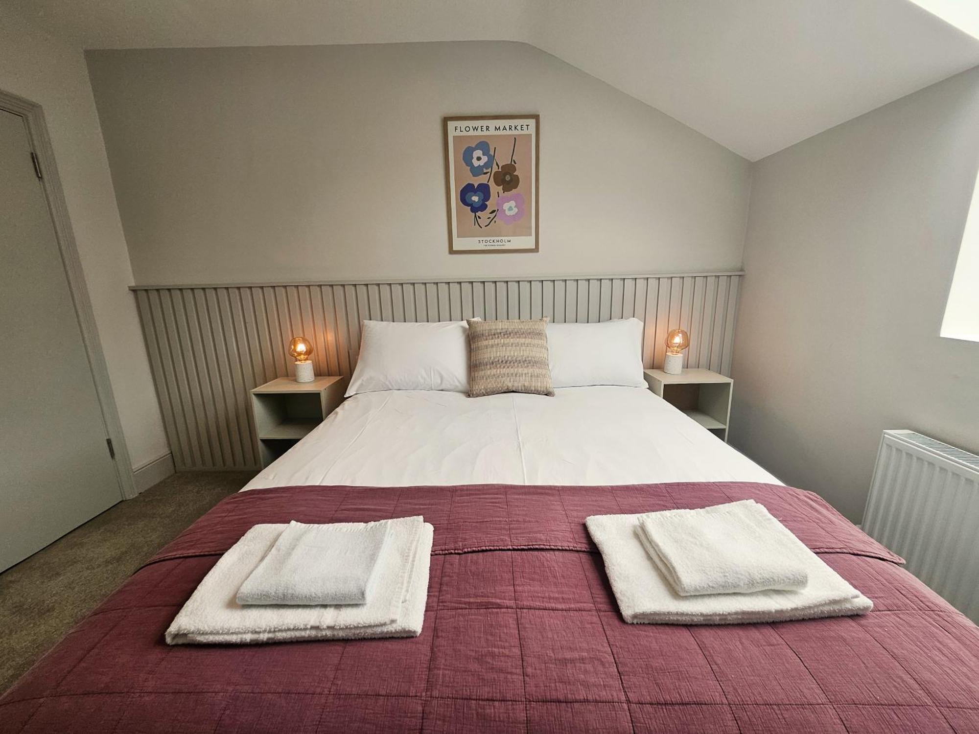 Tatlers Guest House 로스코먼 외부 사진